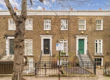 Properties for sale in Catherine Grove - SE10 8BS view1