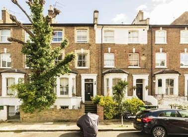 Properties for sale in Cathnor Road - W12 9JA view1