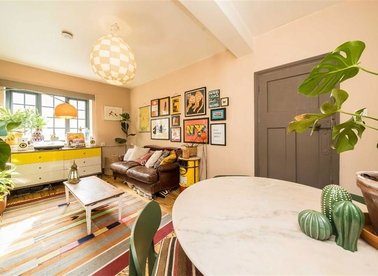 Properties for sale in Cavell Street - E1 2BP view1