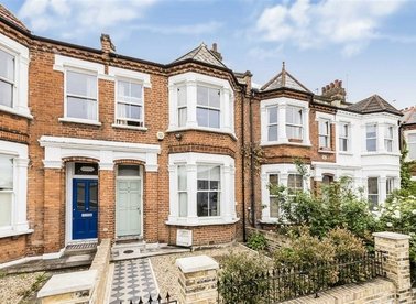 Properties for sale in Cavendish Road - SW12 0BN view1