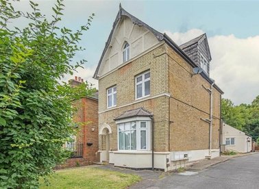Properties for sale in Cedars Road - KT1 4BE view1