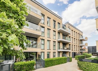 Properties for sale in Central Avenue - SW6 2GG view1