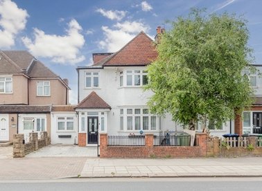 Properties for sale in Chamberlayne Road - NW10 3JX view1