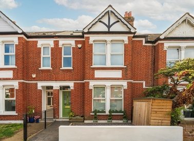 Properties for sale in Chandos Avenue - W5 4EP view1
