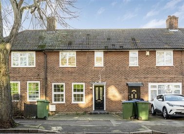 Properties for sale in Charlton Park Lane - SE7 8QT view1