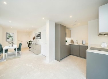 Properties for sale in Chatfield Road - SW11 3UL view1