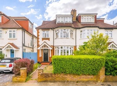 Properties for sale in Chatsworth Road - W4 3HY view1