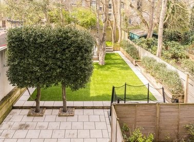 Properties for sale in Chelsham Road - SW4 6NP view1
