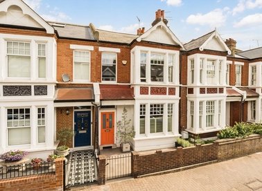 Properties for sale in Chelverton Road - SW15 1RH view1