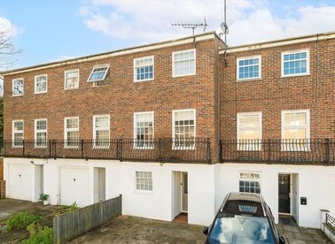 Properties for sale in Chepstow Close - SW15 2HG view1