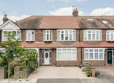 Properties for sale in Cherrywood Lane - SM4 4HQ view1