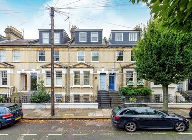 Chesson Road, London, W14