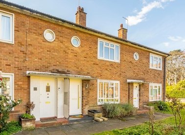 Properties for sale in Chesterfield Road - W4 3HQ view1