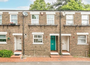 Properties for sale in Chestnut Close - SW16 2RT view1