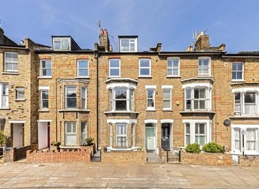 Properties for sale in Chetwynd Road - NW5 1BX view1