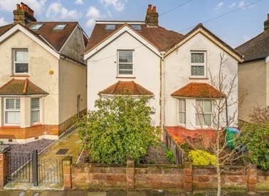 Properties for sale in Chilton Road - TW9 4JB view1