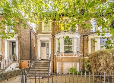 Properties for sale in Chiswick High Road - W4 3AY view1
