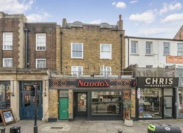 Properties for sale in Chiswick High Road - W4 2DR view1