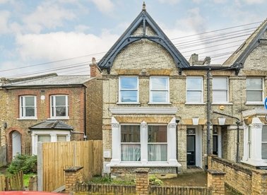 Properties for sale in Church Road - KT1 3DJ view1