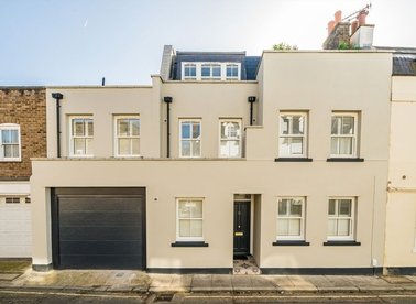 Properties for sale in Church Street - TW7 6BG view1