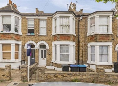 Properties for sale in Churchill Road - NW2 5EA view1