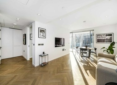 Properties sold in Circus Road West - SW11 8EH view1