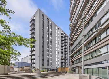 Properties for sale in City Road - EC1V 1AG view1