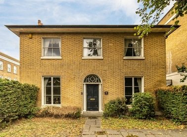 Clapham Road, London, SW9