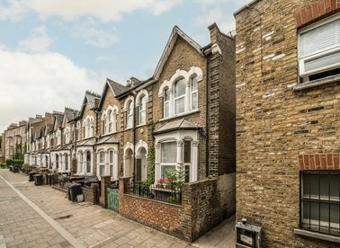 Properties sold in Clapton Passage - E5 8HS view1