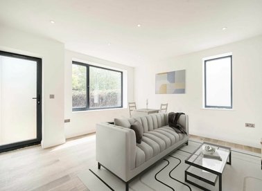 Properties for sale in Claremont Road - W13 0DQ view1