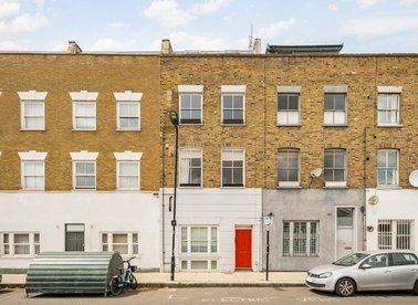 Properties for sale in Clarence Road - E5 8EE view1