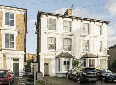 Properties for sale in Clarence Road - W4 3AS view1
