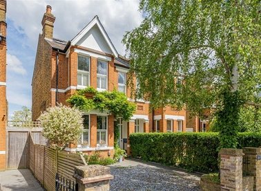 Properties for sale in Clarence Road - TW11 0BN view1