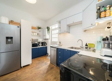 Properties for sale in Clarendon Road - SW19 2DX view1