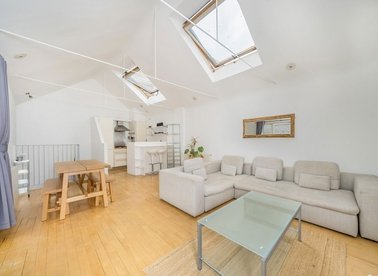 Properties for sale in Coachmaker Mews - SW4 7SP view1