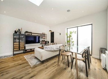 Properties for sale in Coldharbour Lane - SW9 8QH view1