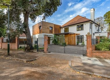Properties for sale in Cole Park Road - TW1 1HP view1