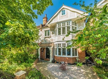 Properties for sale in College Road - TW7 5DH view1
