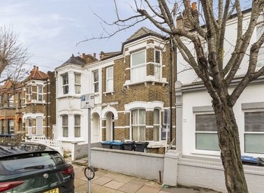 Properties for sale in College Road - NW10 5EP view1