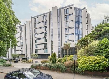 Properties for sale in Colonial Drive - W4 5HJ view1