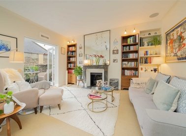Properties sold in Comeragh Road - W14 9HT view1