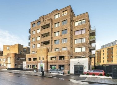 Properties for sale in Commerce Road - TW8 8FU view1