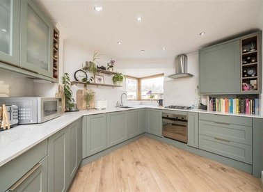 Properties for sale in Commercial Road - E14 7HB view1