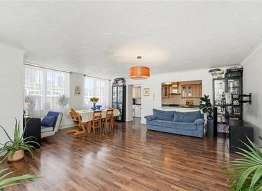 Properties for sale in Commercial Road - E14 7HS view1