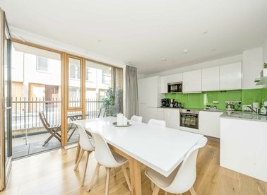 Properties for sale in Compton Avenue - N1 2XD view1