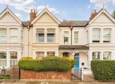 Properties for sale in Compton Crescent - W4 3JA view1