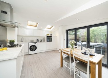 Properties for sale in Comyn Road - SW11 1QB view1