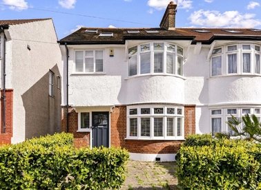 Properties for sale in Conifer Gardens - SW16 2TY view1