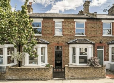 Properties for sale in Coningsby Road - W5 4HP view1