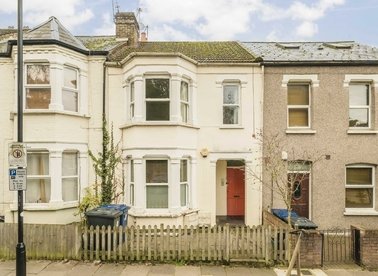 Properties for sale in Conolly Road - W7 3JW view1